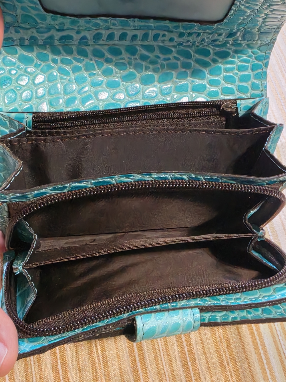 Patricia Nash Wallet - Picture 8 of 10